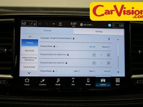 Used 2025 Chrysler Pacifica Limited image 30