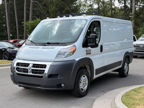 Used 2017 RAM ProMaster 1500 w/ Premium Appearance Group FWD image 4