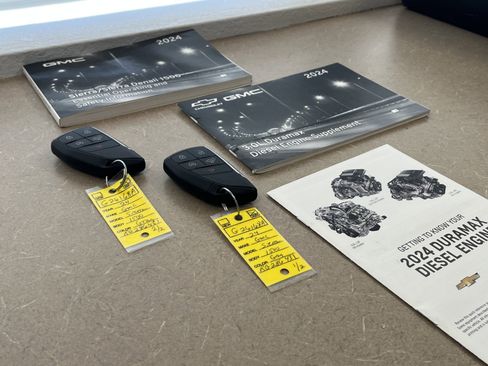 Certified 2024 GMC Sierra 1500 Elevation w/ LPO, Elevation Black Package image 17