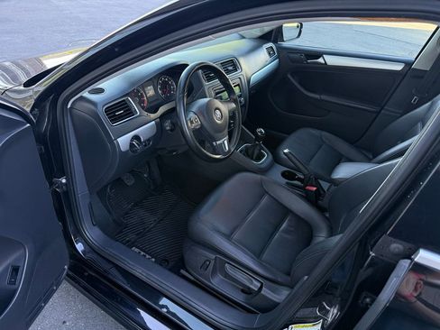 Used 2014 Volkswagen Jetta SE FWD image 19
