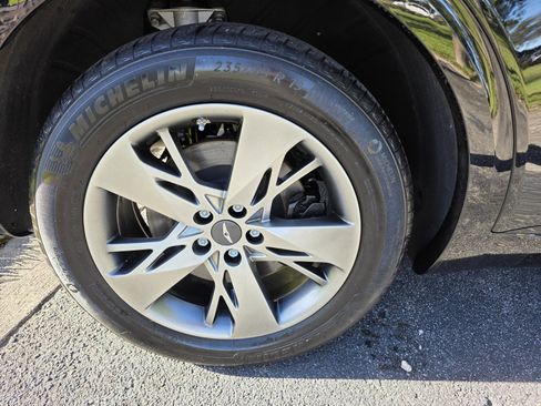 Used 2024 Genesis GV70 3.5T Sport image 9