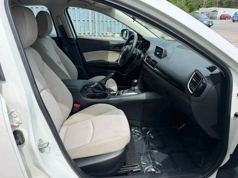 Used 2014 MAZDA MAZDA3 i Sport FWD image 15