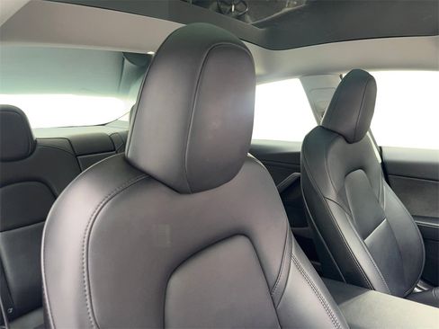 Used 2023 Tesla Model 3 Performance image 45