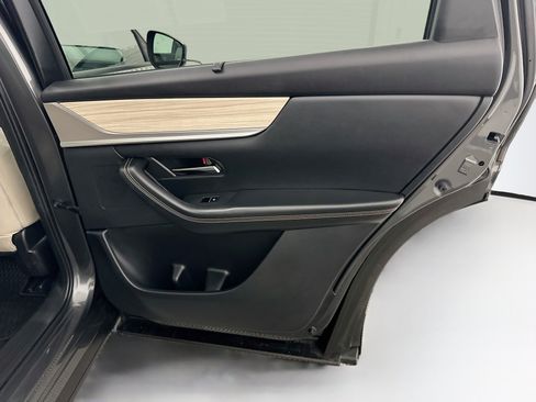 Used 2024 MAZDA CX-90 Plug-In Hybrid w/ Preferred AWD/4WD image 34