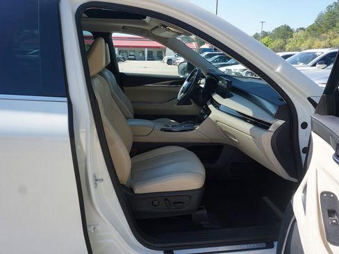 Used 2023 INFINITI QX60 Luxe w/ Performance Audio Package image 19