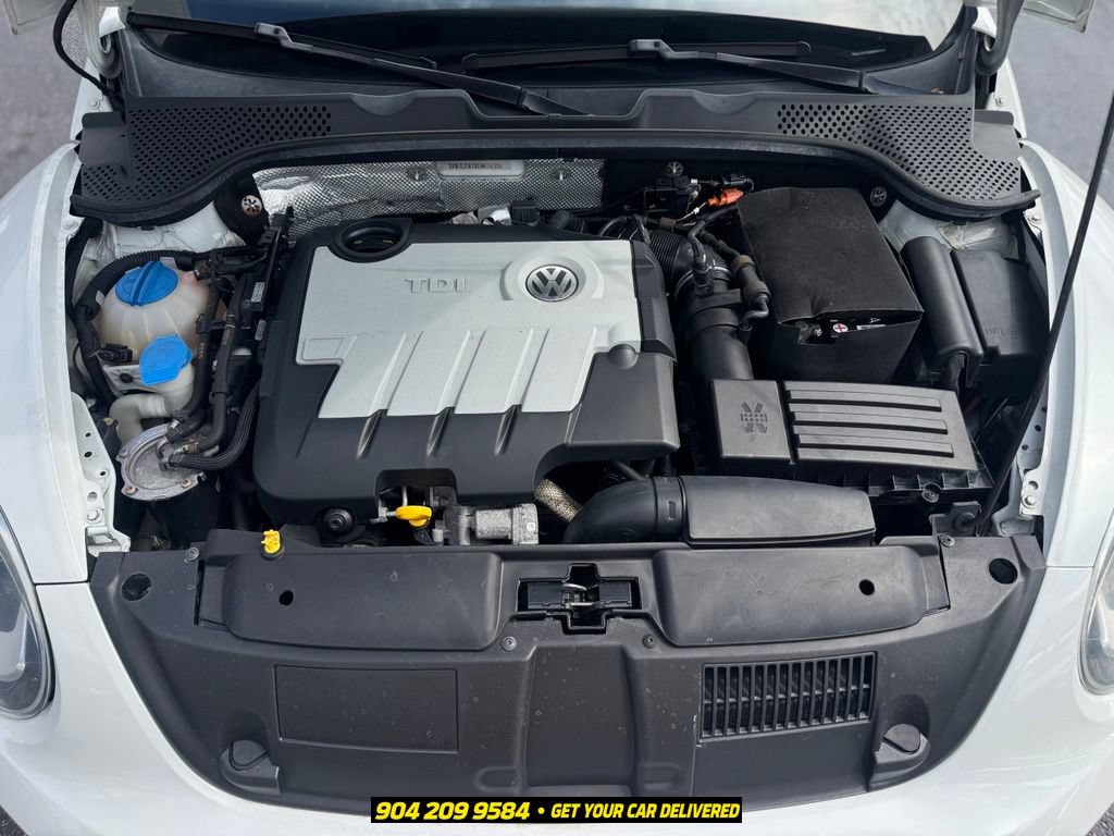 Used 2014 Volkswagen Beetle TDI FWD image 34