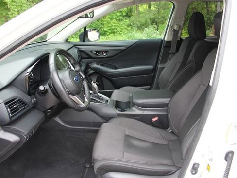 Used 2024 Subaru Outback Premium image 15