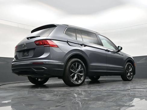 Used 2024 Volkswagen Tiguan SE FWD image 21