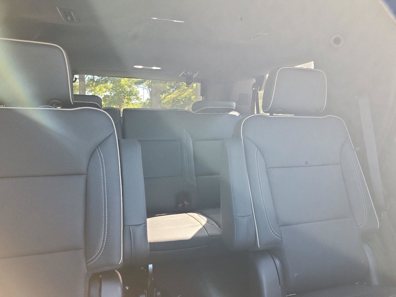 Used 2026 GMC Yukon Elevation w/ Elevation Premium Package AWD/4WD image 10