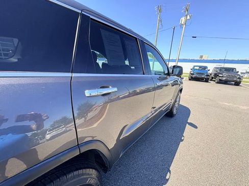 Used 2016 Jeep Grand Cherokee Limited RWD image 10