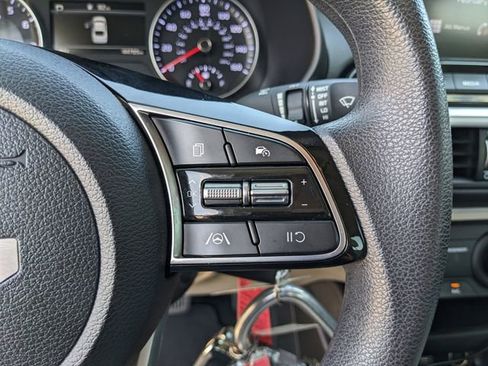 Used 2022 Kia Forte LXS image 31