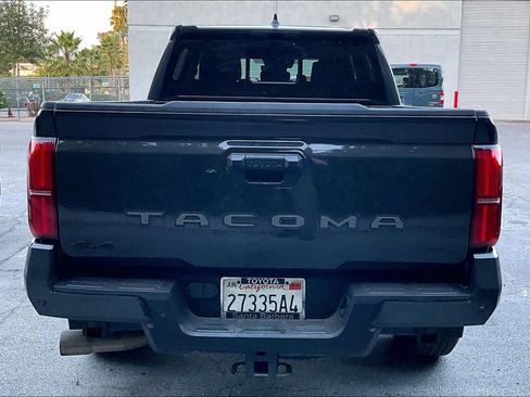 Used 2024 Toyota Tacoma TRD Sport AWD/4WD image 5