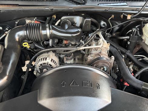 Used 2004 Chevrolet Silverado 1500 2WD Regular Cab image 17