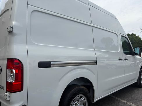 Used 2021 Nissan NV 2500 SV RWD image 24