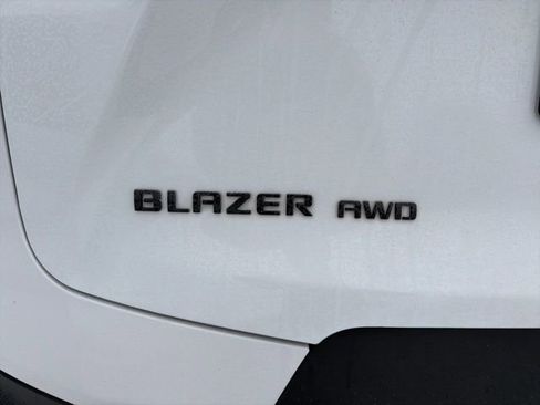 Certified 2023 Chevrolet Blazer LT w/ LPO, Black Grille Bar Package image 11