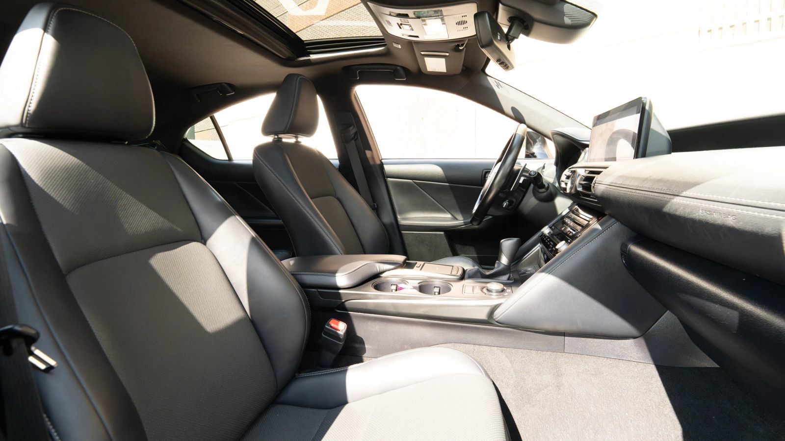 Used 2022 Lexus IS 300 AWD w/ Premium Package image 11