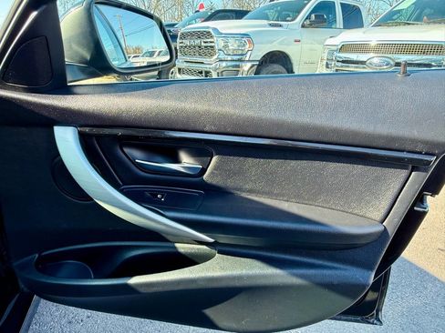 Used 2017 BMW 330i xDrive Sedan image 18