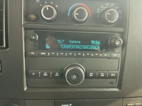 Used 2024 Chevrolet Express 3500 LT w/ LT Preferred Equipment Group RWD image 16