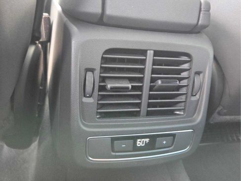 Used 2022 Audi e-tron GT Premium Plus AWD/4WD image 15