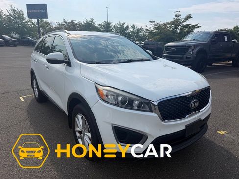 Used 2016 Kia Sorento LX AWD/4WD image 1