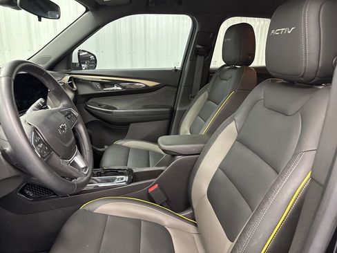 Used 2024 Chevrolet TrailBlazer ACTIV w/ Driver Confidence Package AWD/4WD image 16