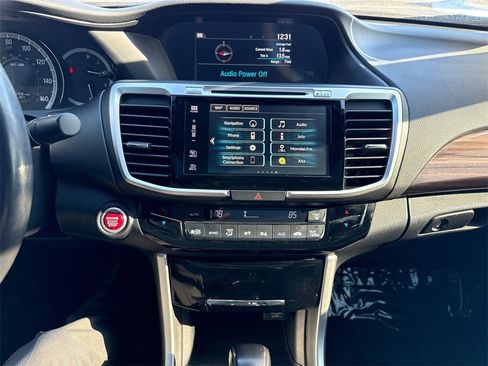 Used 2016 Honda Accord Touring image 28