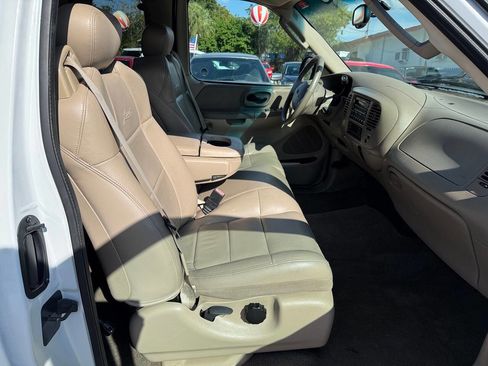 Used 2002 Ford F150 Lariat image 16