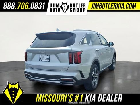 Used 2023 Kia Sorento EX AWD/4WD image 26