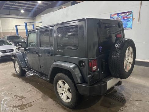 Used 2008 Jeep Wrangler Unlimited Sahara w/ Dual Top Group image 5