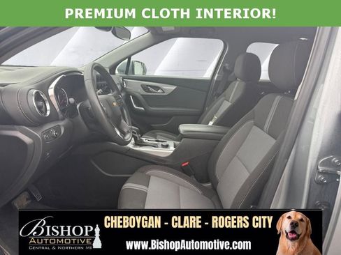 Used 2025 Chevrolet Blazer LT AWD/4WD image 9