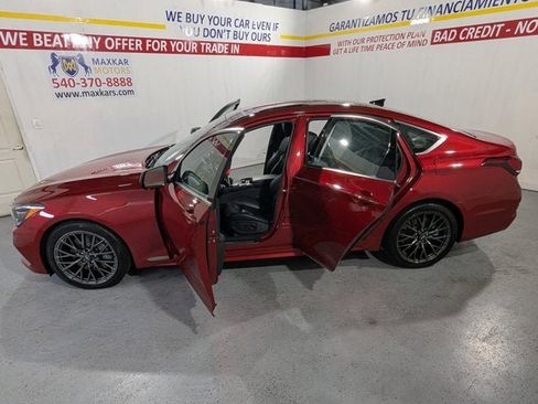 Used 2019 Genesis G80 3.3T Sport image 12