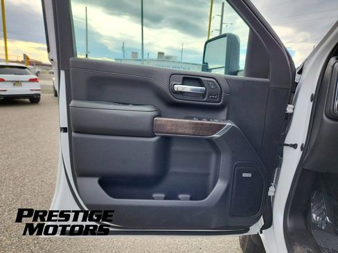 Used 2023 GMC Sierra 2500 Denali image 18