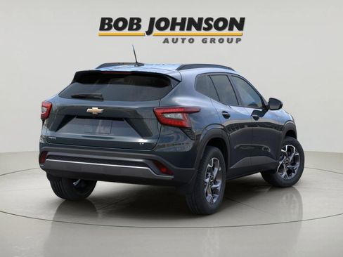 New 2026 Chevrolet Trax LT w/ Driver Confidence Package image 4