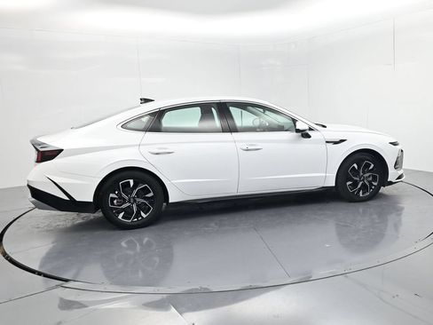 Used 2025 Hyundai Sonata SEL FWD image 8