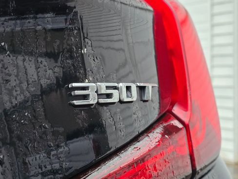 Used 2025 Cadillac XT4 Premium Luxury image 17