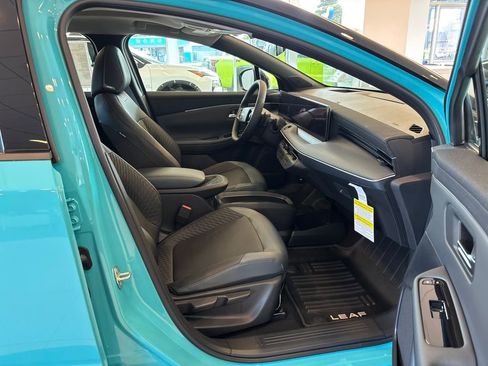 New 2026 Nissan Leaf Platinum+ w/ Cargo Package (Platinum+) image 21