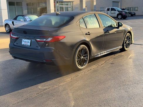 New 2026 Toyota Camry Hybrid image 3