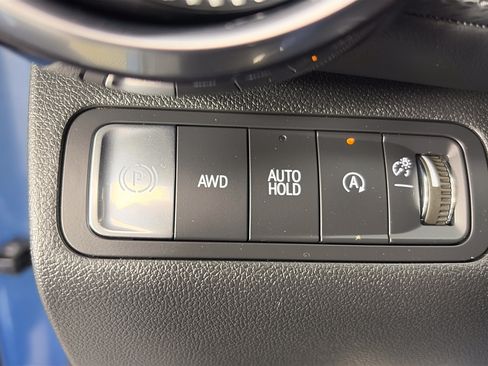 Used 2025 Chevrolet Equinox LT w/ Safety and Technology Package AWD/4WD image 30