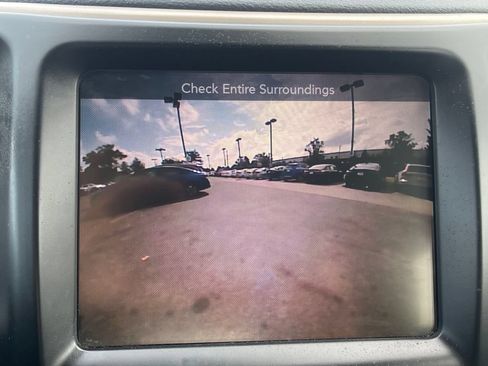 Used 2018 Jeep Cherokee Limited AWD/4WD image 28