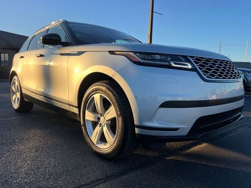 Used 2018 Land Rover Range Rover Velar S image 11