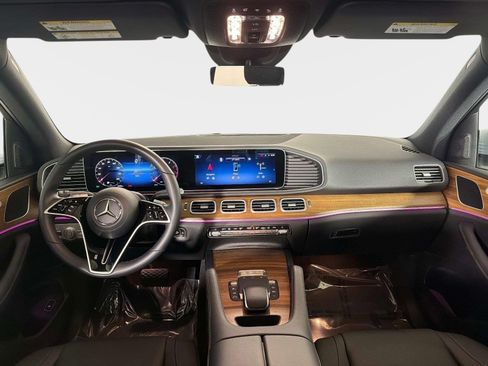Used 2025 Mercedes-Benz GLE 450 4MATIC w/ Winter Package image 35