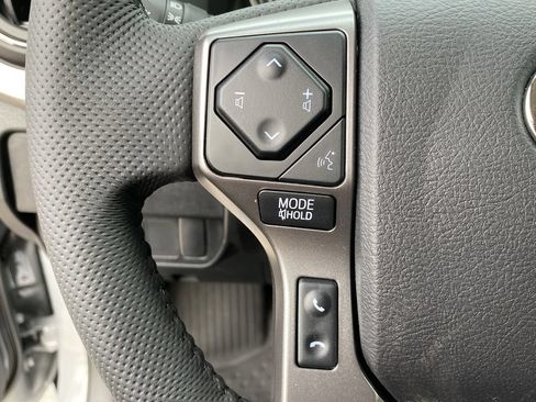 Used 2021 Toyota Tacoma SR5 RWD image 18