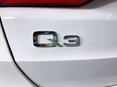 Used 2020 Audi Q3 2.0T Premium w/ Convenience Package image 7