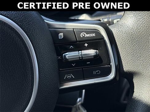 Used 2022 Kia Sorento LX image 23