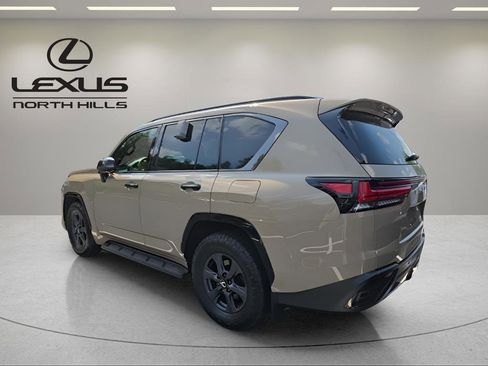 New 2025 Lexus LX 700h Overtrail image 5