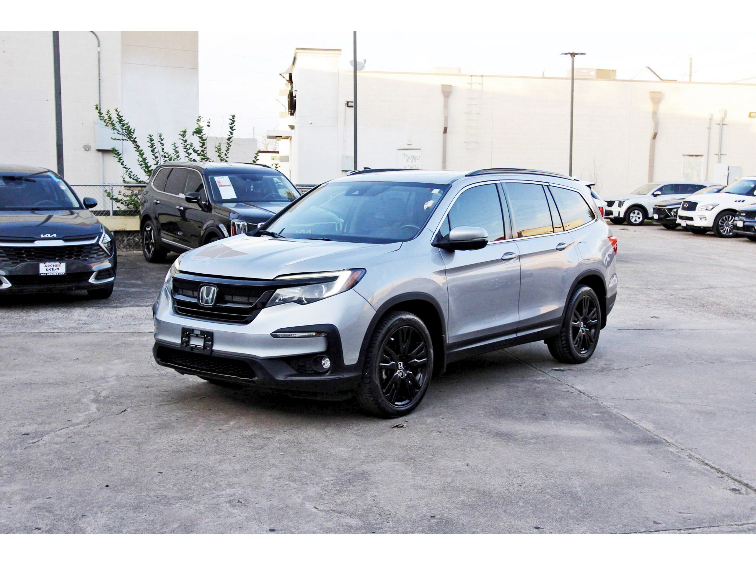 Used 2021 Honda Pilot Special Edition image 3