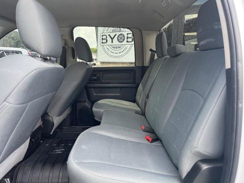 Used 2018 RAM 3500 Tradesman w/ Chrome Appearance Group image 8