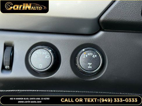 Used 2020 Chevrolet Suburban LT image 22