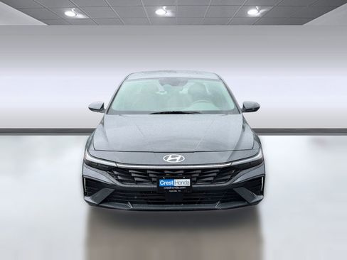 Used 2025 Hyundai Elantra SEL FWD image 6