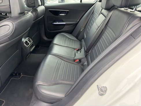Used 2023 Mercedes-Benz C 300 Sedan image 10